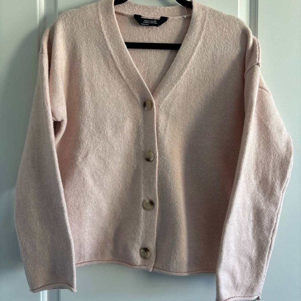 Chic Blush Pink Button-Up Cardigan